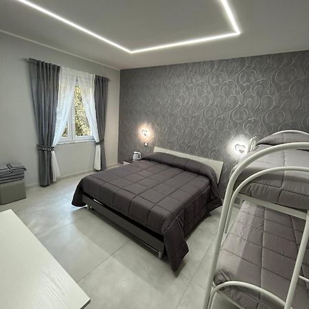Skycity 2 B&B Naples Extérieur photo
