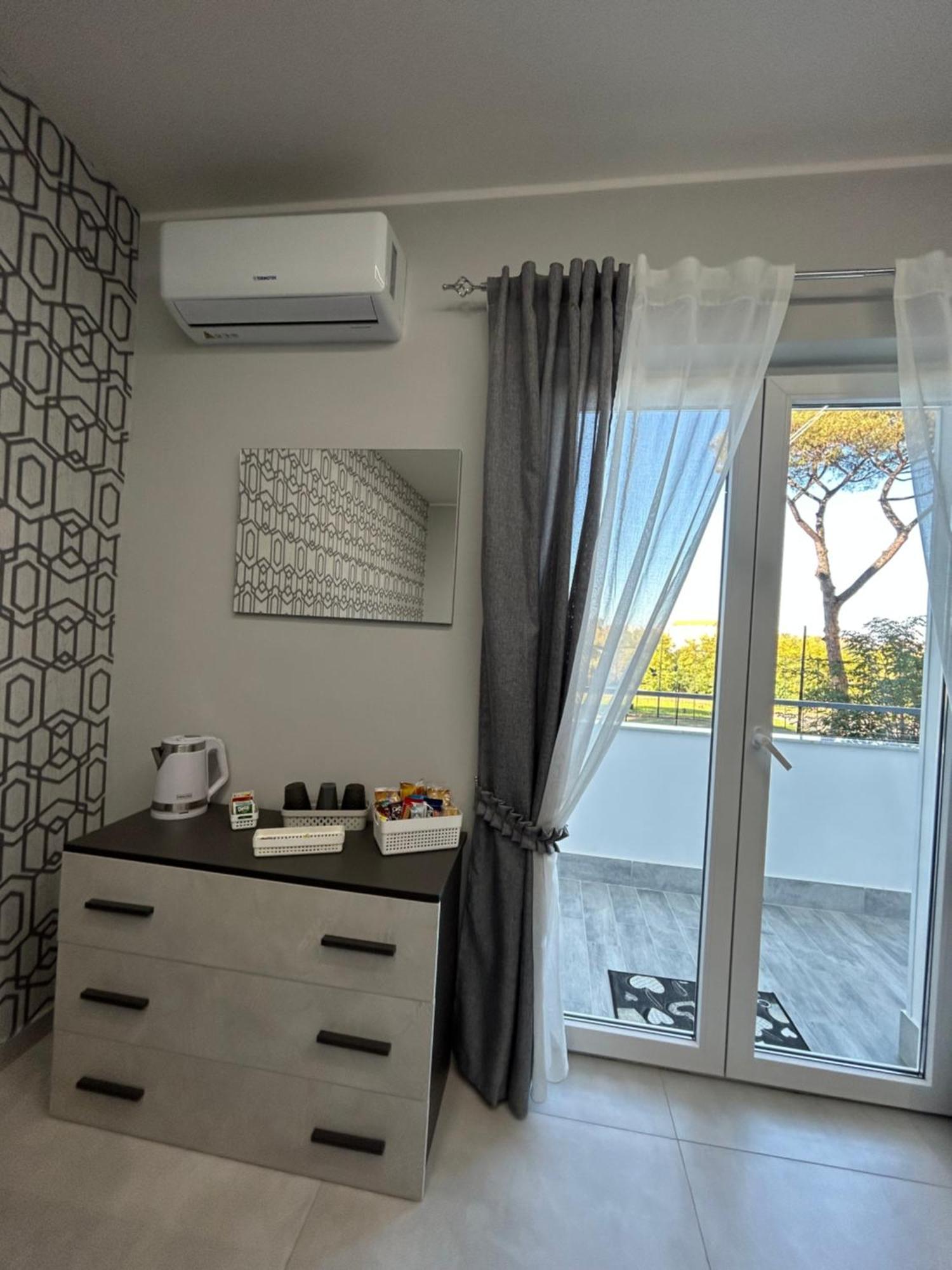 Skycity 2 B&B Naples Extérieur photo