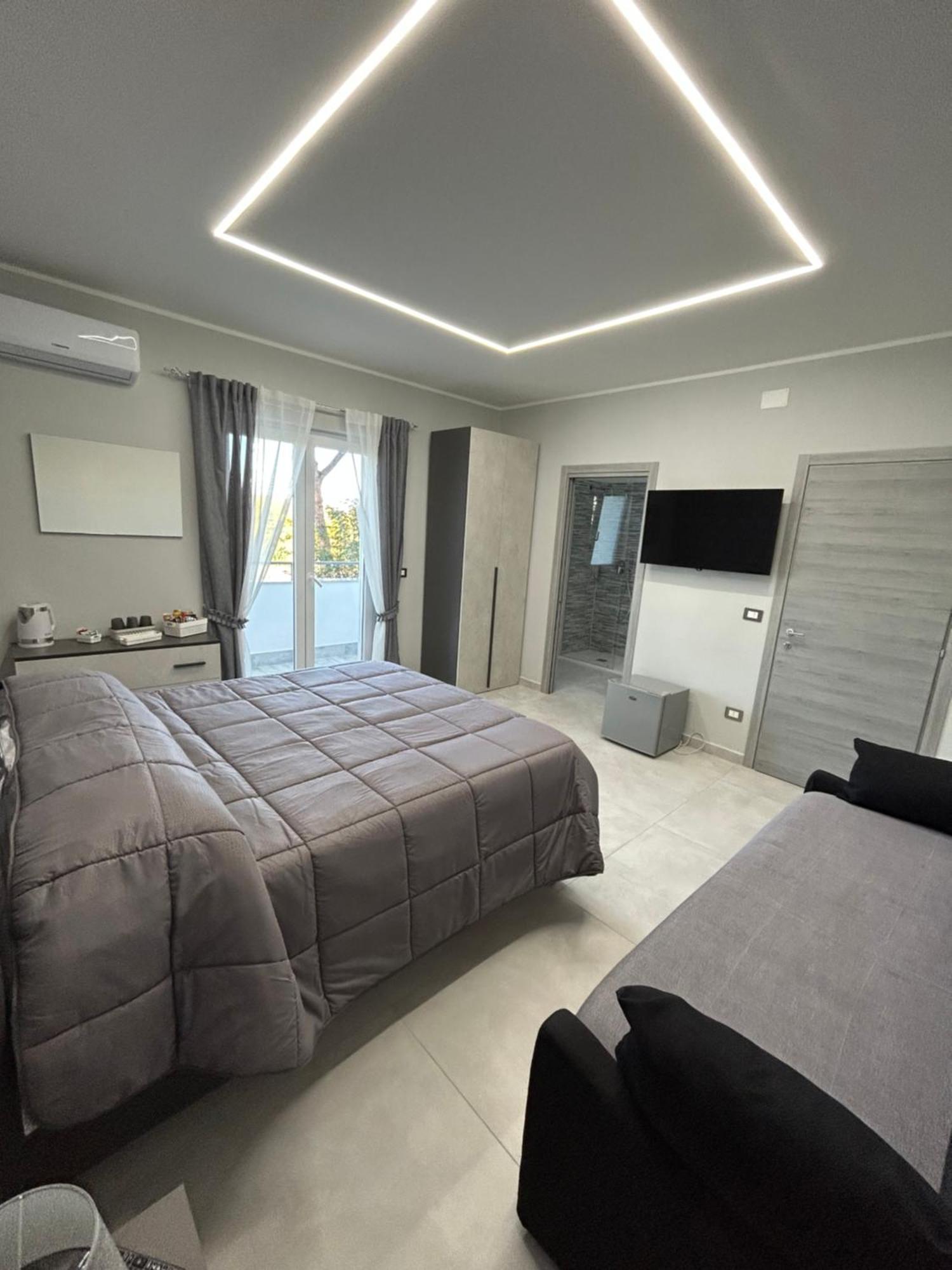 Skycity 2 B&B Naples Extérieur photo